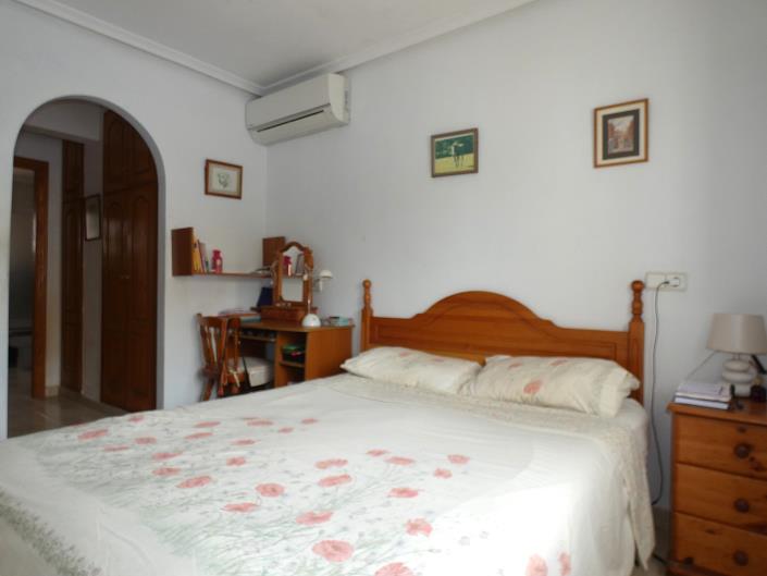 Image No.23-3 Bed Villa / Detached for sale