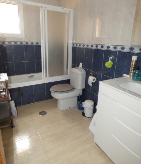 Image No.25-3 Bed Villa / Detached for sale