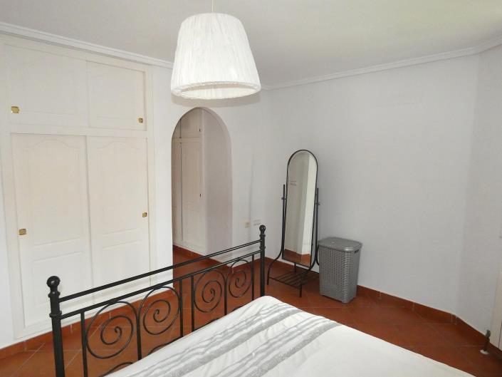 Image No.17-3 Bed Villa / Detached for sale