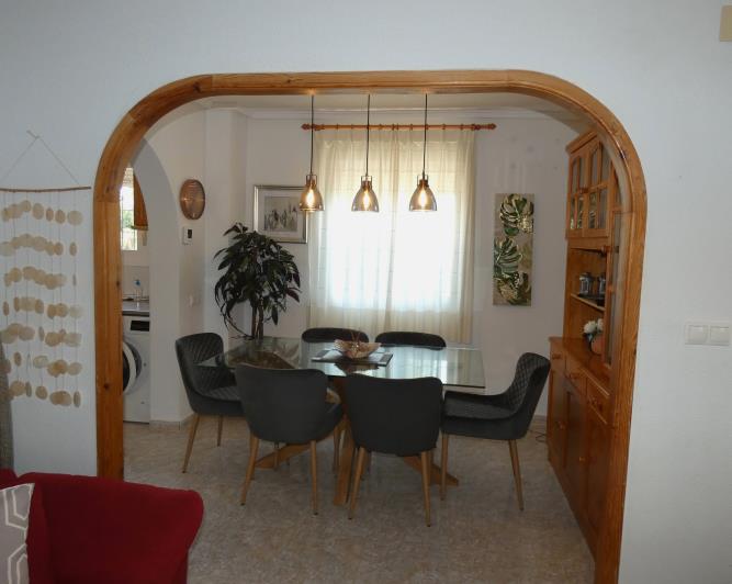 Image No.21-5 Bed Villa / Detached for sale