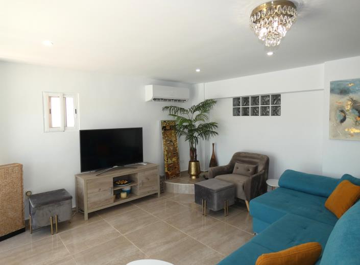 Image No.50-5 Bed Villa / Detached for sale