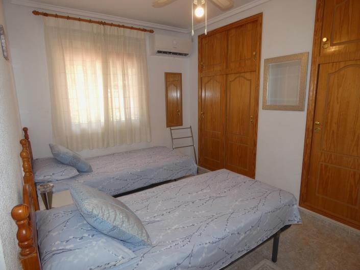 Image No.17-5 Bed Villa / Detached for sale