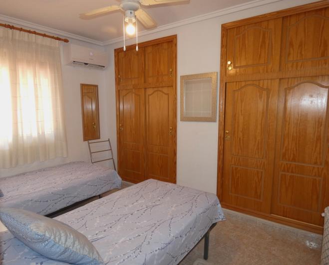 Image No.18-5 Bed Villa / Detached for sale