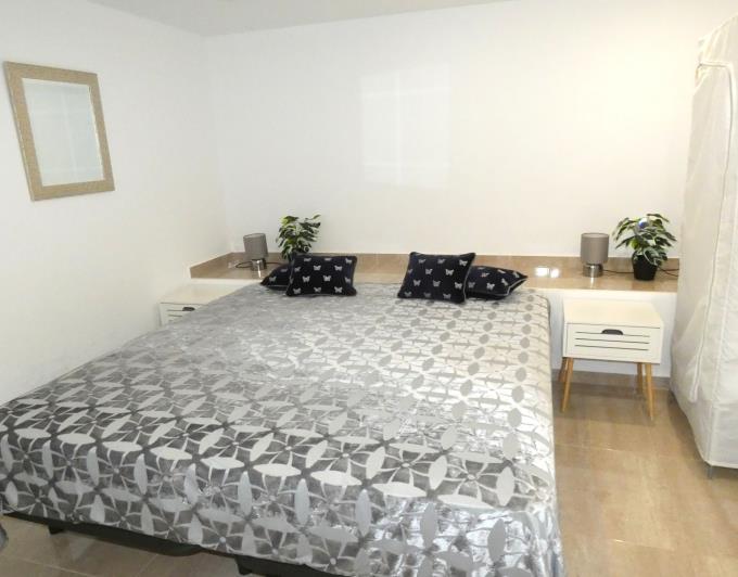 Image No.49-5 Bed Villa / Detached for sale