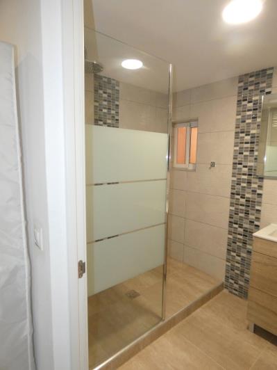 Image No.52-5 Bed Villa / Detached for sale