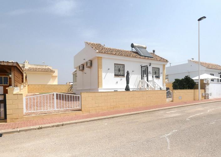 Image No.1-2 Bed Villa / Detached for sale