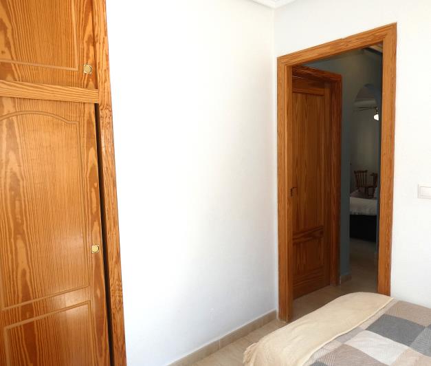 Image No.28-3 Bed Semi-Detached for sale