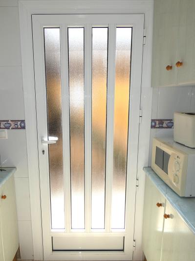 Image No.40-3 Bed Semi-Detached for sale