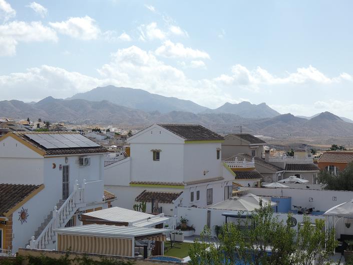 Image No.35-4 Bed Villa / Detached for sale