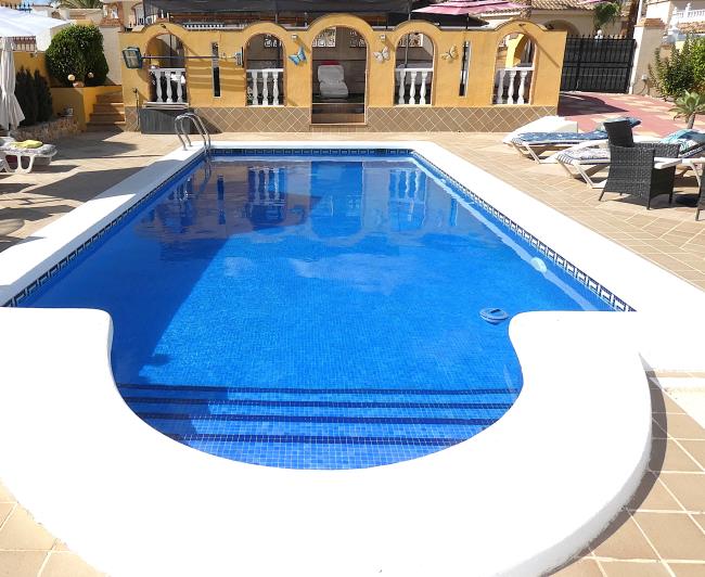 Image No.60-4 Bed Villa / Detached for sale