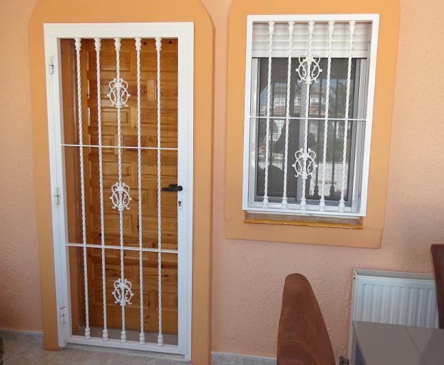 Image No.10-3 Bed Villa / Detached for sale