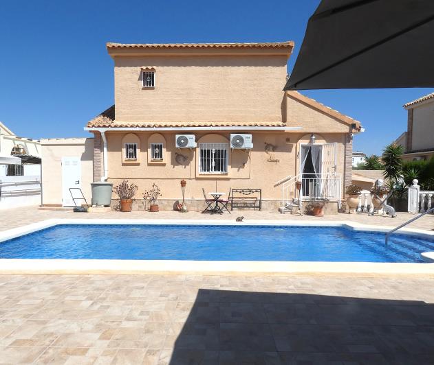 Image No.56-3 Bed Villa / Detached for sale