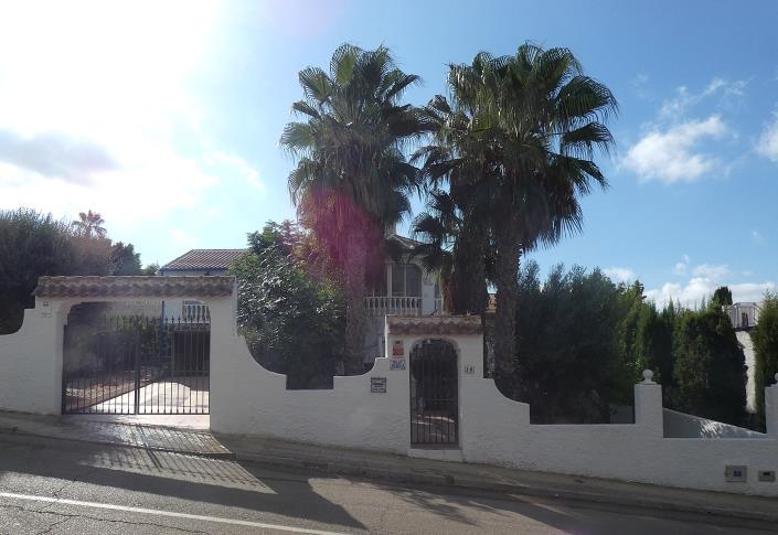 Image No.5-4 Bed Villa / Detached for sale