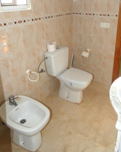 Image No.16-4 Bed Villa / Detached for sale