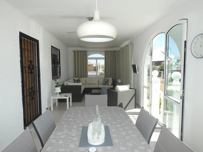 Image No.8-3 Bed Villa / Detached for sale