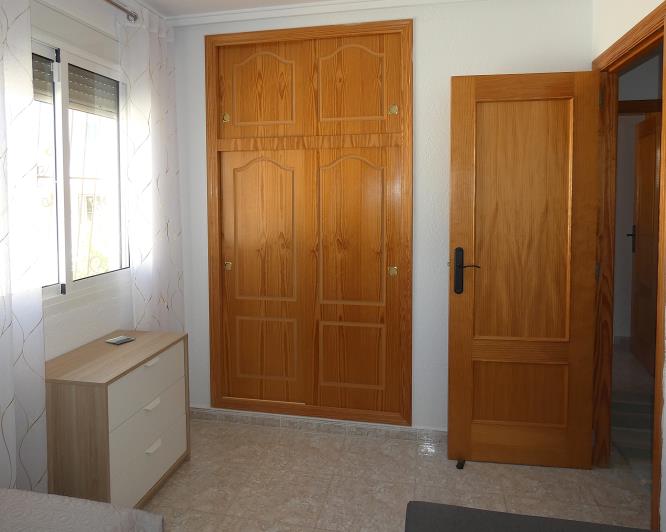 Image No.31-3 Bed Villa / Detached for sale