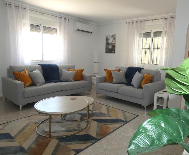 Image No.37-3 Bed Villa / Detached for sale