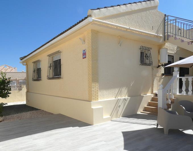 Image No.58-3 Bed Villa / Detached for sale