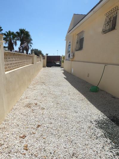 Image No.60-3 Bed Villa / Detached for sale