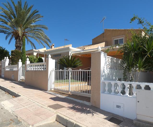 Image No.49-3 Bed Villa / Detached for sale