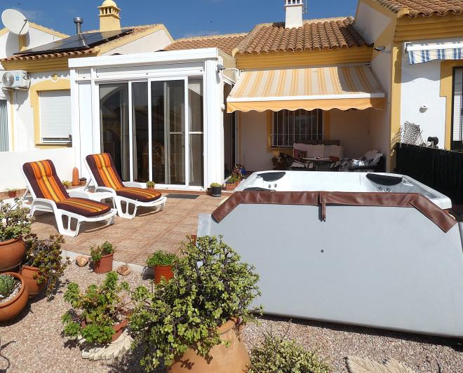 Image No.21-2 Bed Villa / Detached for sale