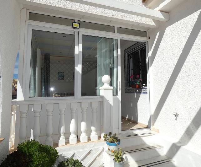 Image No.8-2 Bed Semi-Detached for sale