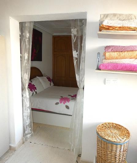 Image No.30-2 Bed Semi-Detached for sale