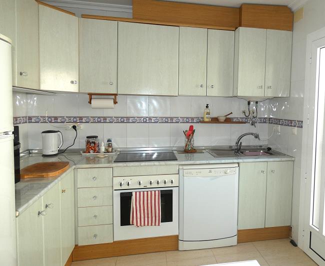 Image No.35-2 Bed Semi-Detached for sale