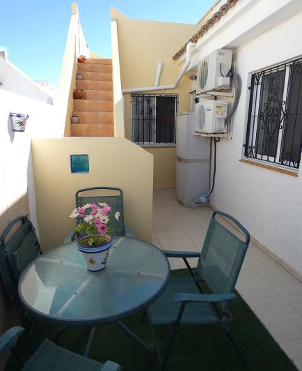 Image No.39-2 Bed Semi-Detached for sale