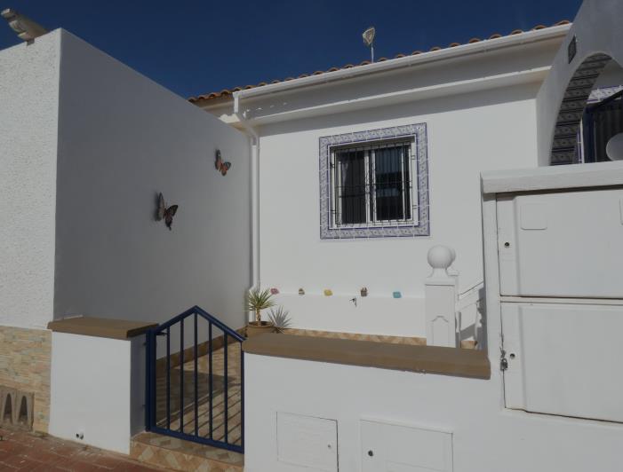 Image No.4-2 Bed Semi-Detached for sale