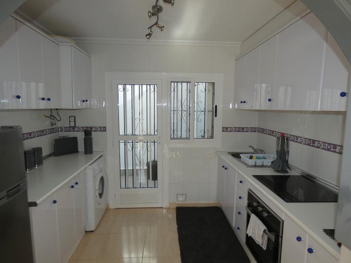 Image No.18-2 Bed Semi-Detached for sale