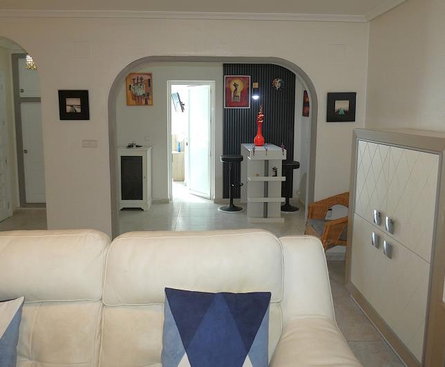 Image No.17-3 Bed Villa / Detached for sale