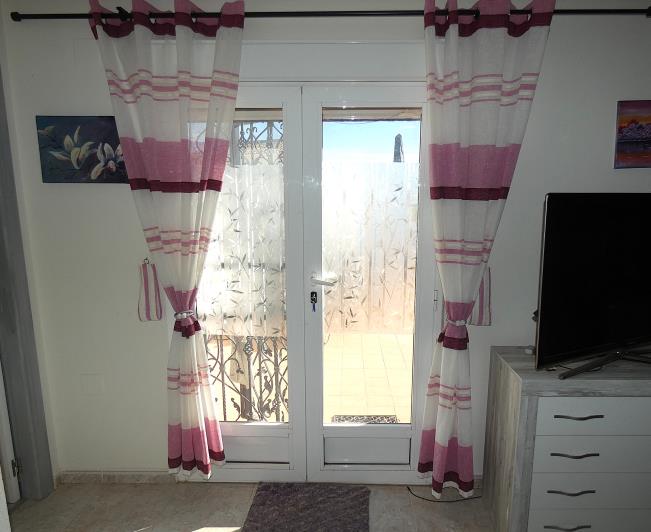 Image No.32-3 Bed Villa / Detached for sale