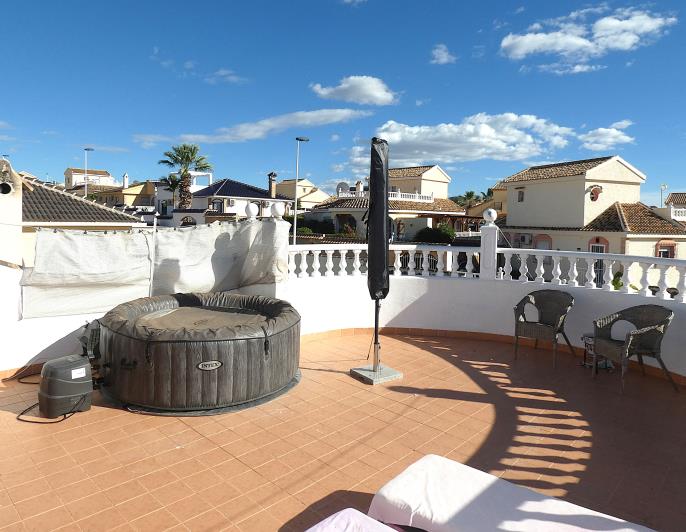 Image No.34-3 Bed Villa / Detached for sale