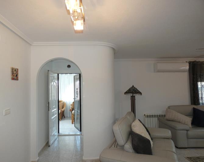 Image No.12-3 Bed Villa / Detached for sale