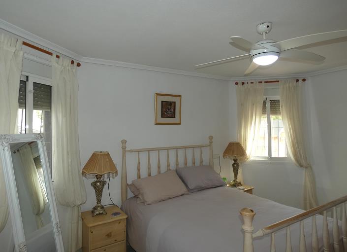 Image No.19-3 Bed Villa / Detached for sale