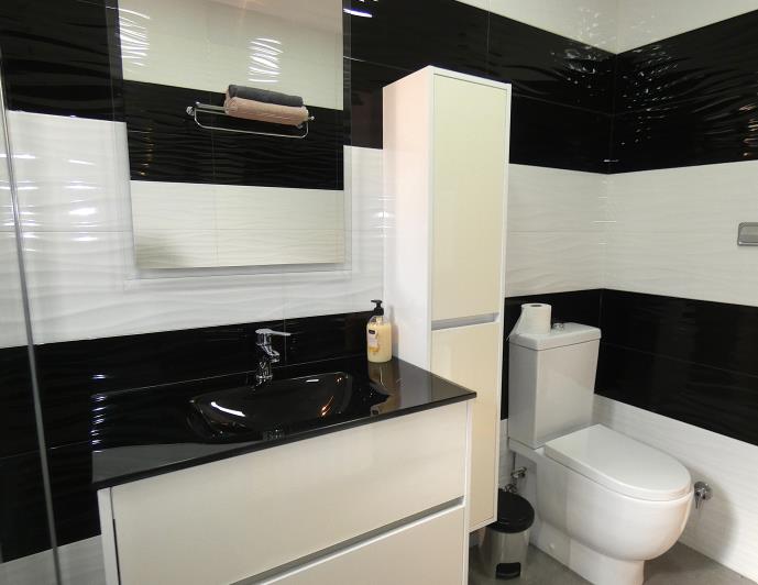 Image No.25-3 Bed Villa / Detached for sale