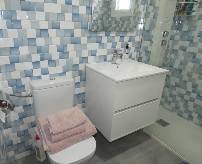 Image No.31-3 Bed Villa / Detached for sale