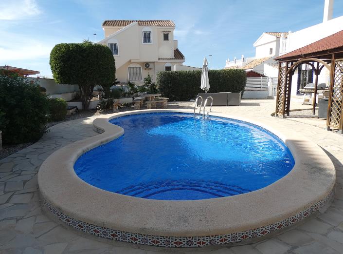 Image No.48-3 Bed Villa / Detached for sale