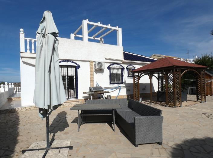 Image No.53-3 Bed Villa / Detached for sale