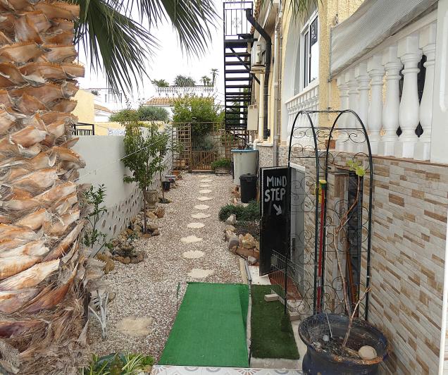 Image No.52-2 Bed Villa / Detached for sale