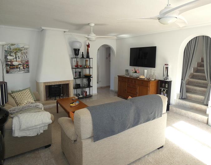 Image No.11-3 Bed Villa / Detached for sale