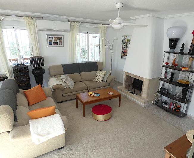 Image No.13-3 Bed Villa / Detached for sale