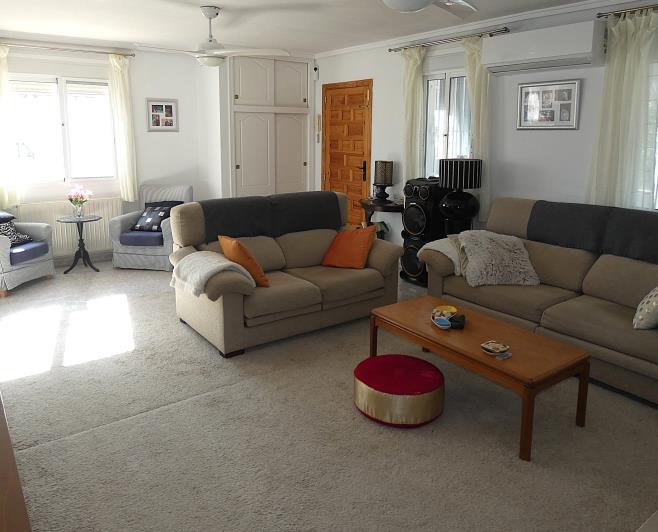 Image No.25-3 Bed Villa / Detached for sale