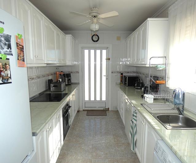 Image No.39-3 Bed Villa / Detached for sale