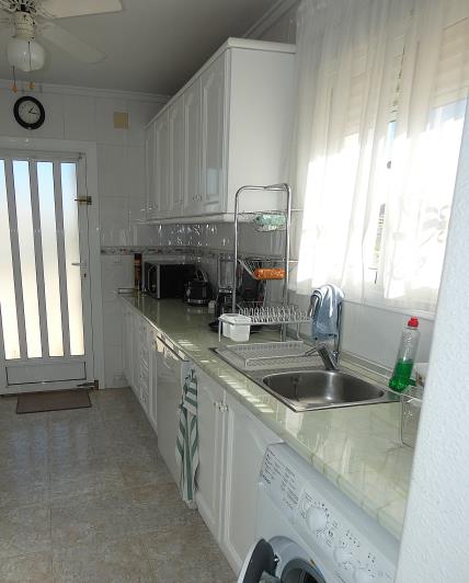 Image No.42-3 Bed Villa / Detached for sale