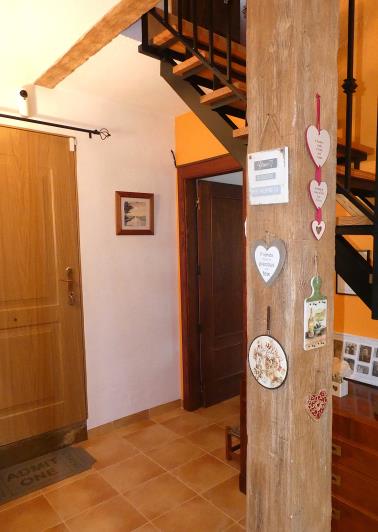 Image No.2-3 Bed Country House for sale