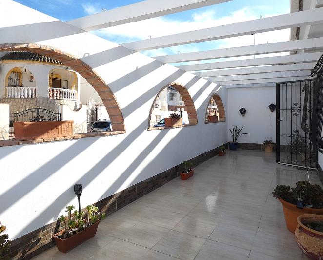 Image No.9-2 Bed House/Villa for sale