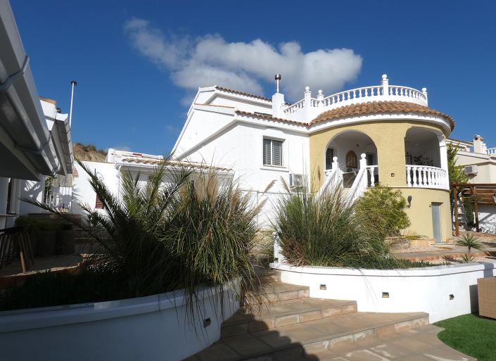 Image No.7-3 Bed Villa / Detached for sale