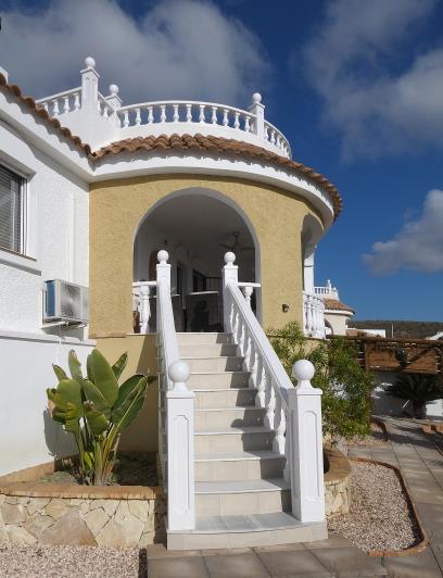 Image No.8-3 Bed Villa / Detached for sale